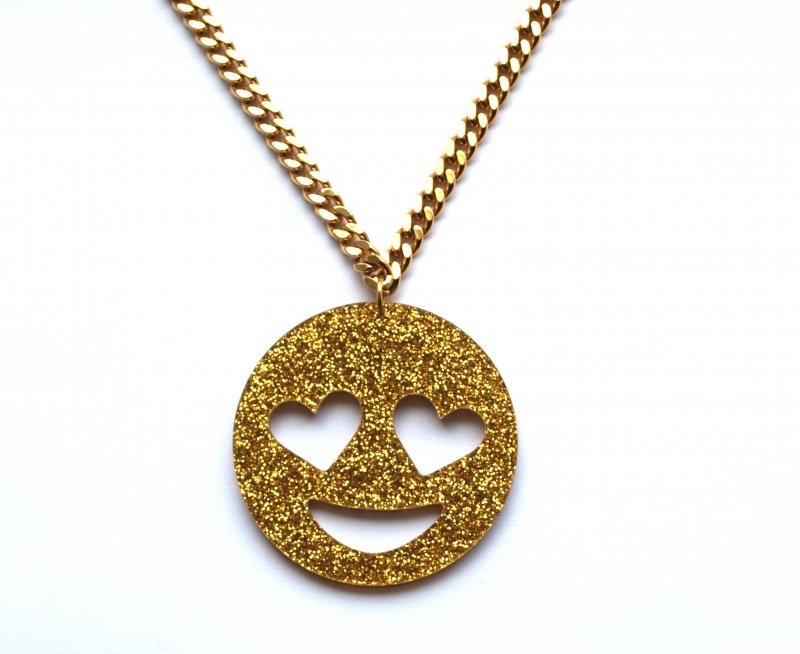 EMOJI - Limited Edition Smiling Heart Eyes